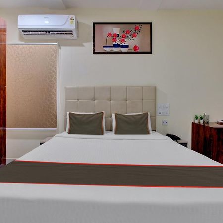 Collection O Hotel Mango Tree Khammam Екстер'єр фото