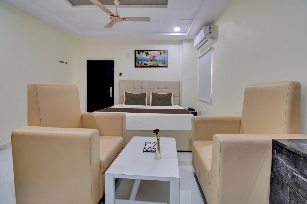 Collection O Hotel Mango Tree Khammam Екстер'єр фото