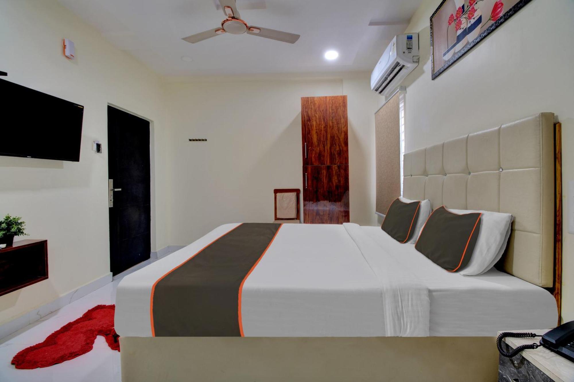 Collection O Hotel Mango Tree Khammam Екстер'єр фото