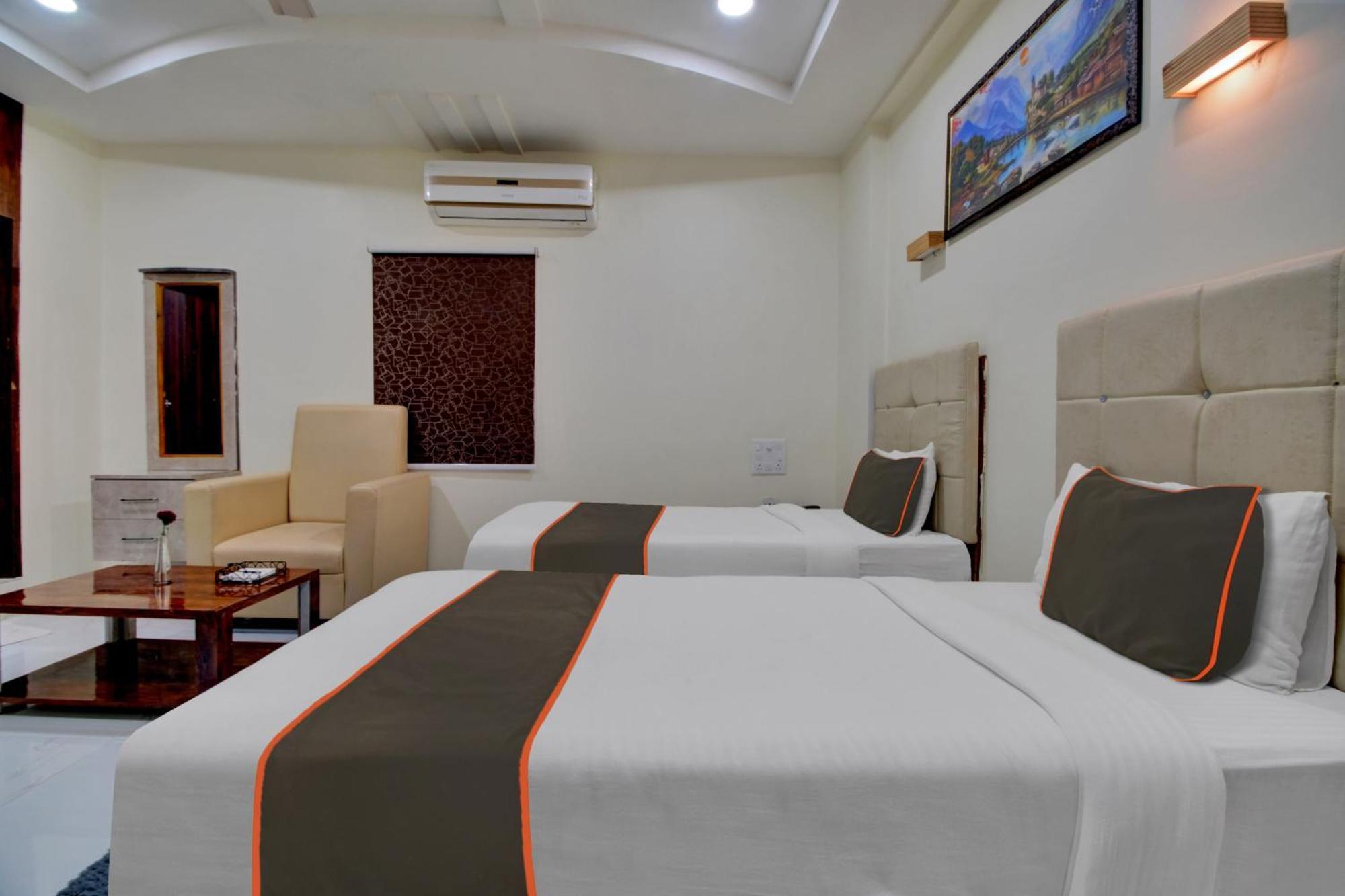 Collection O Hotel Mango Tree Khammam Екстер'єр фото